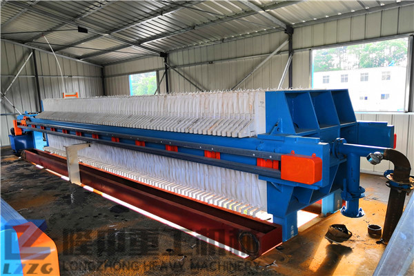 污泥壓濾機(jī)企業(yè)如何在制砂行業(yè)的市場(chǎng)競(jìng)爭(zhēng)中站穩(wěn)腳步