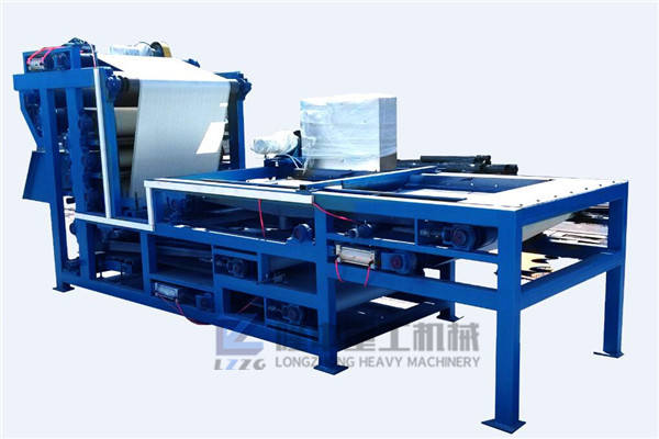 流動式帶式壓濾機結構合理，性能完善