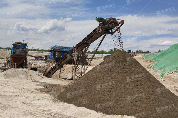 200平方的壓濾機(jī)有嗎？污泥脫水機(jī)多少錢一臺(tái)？